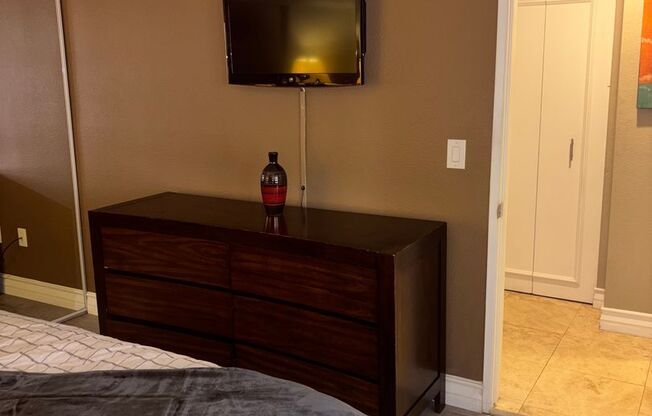 1 bed, 1 bath, $1,750, Unit 218
