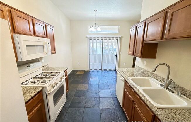 2 beds, 2 baths, $1,437