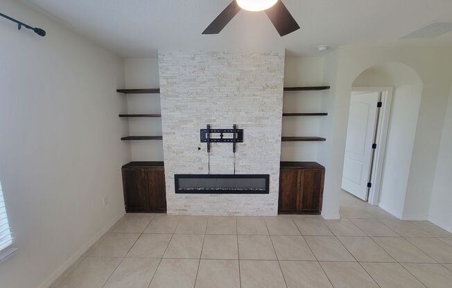 4 beds, 2 baths, $2,395