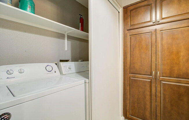 2 beds, 2 baths, 1,095 sqft, $1,600, Unit 140