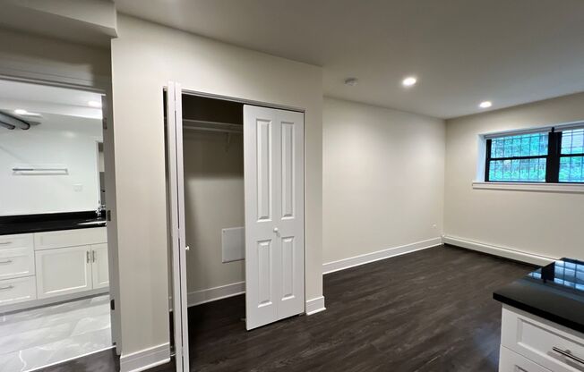 Studio, 1 bath, 457 sqft, $1,500, Unit GR 718-BS