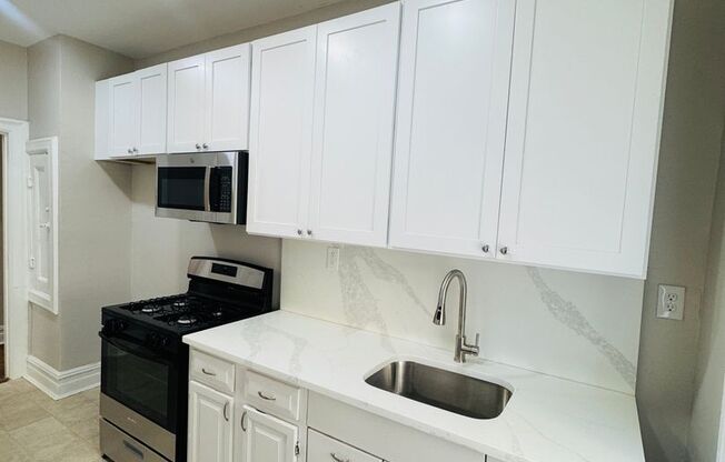 Stunning Building 1bed/ 1bath unit available.