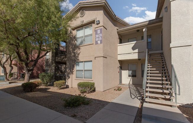 2 beds, 2 baths, $1,350, Unit # 1069