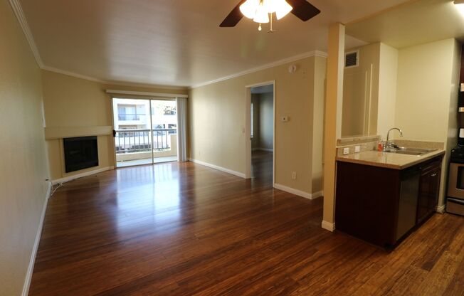 1/Bedroom Condominium in Woodland Hills!