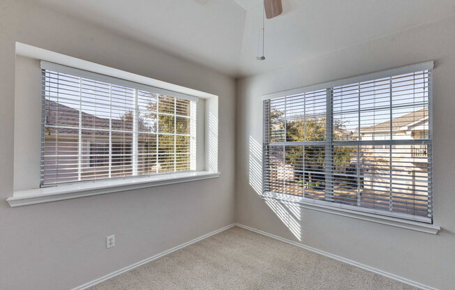 2 beds, 2 baths, 1,089 sqft, $1,650, Unit Apt 2701