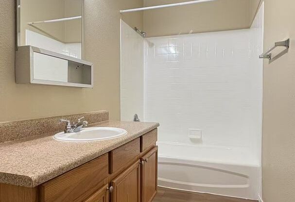 2191 Hussium Hills #202