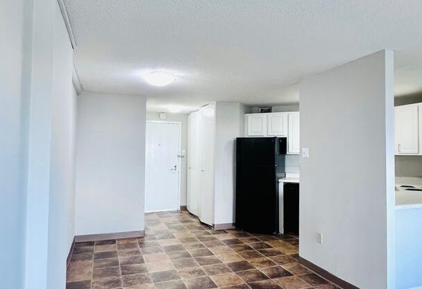 2 beds, 1 bath, 710 sqft, $1,450, Unit # 1303