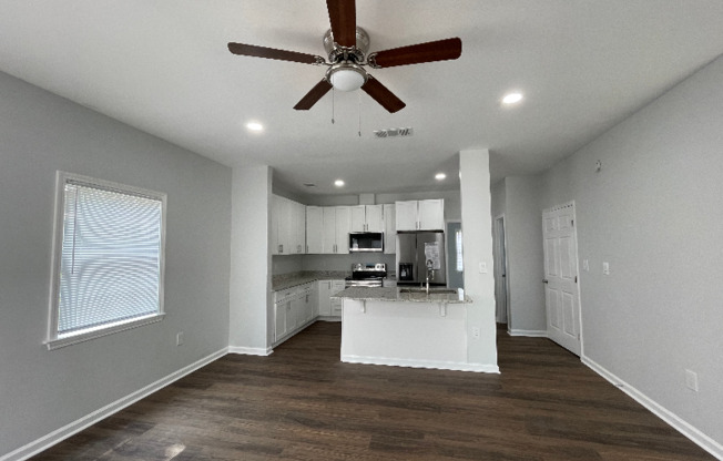 804 BENDER ST