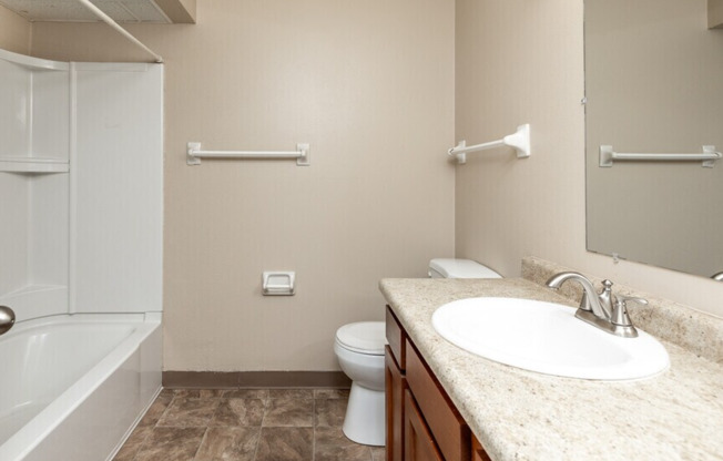 2 beds, 1 bath, 800 sqft, $920, Unit 395-10