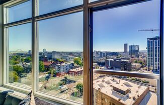 1 bed, 1 bath, 692 sqft, $2,500, Unit NES1926-1215