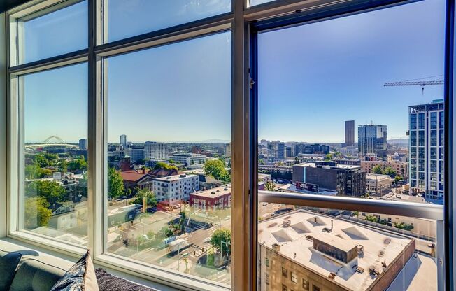 1 bed, 1 bath, 692 sqft, $2,500, Unit NES1926-1215