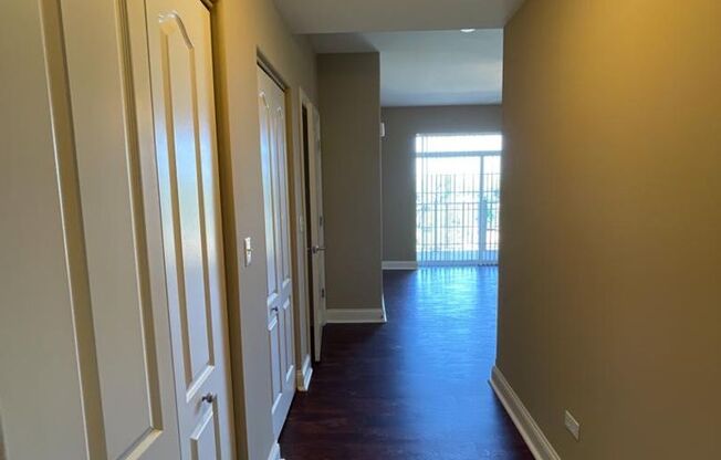 2 beds, 2 baths, 1,328 sqft, $2,400, Unit 316