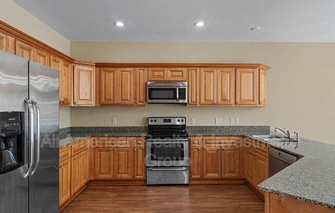 511 ARBOR LK DR