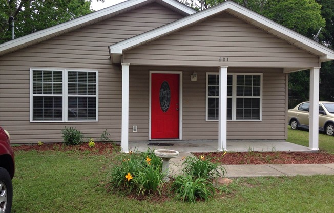 3 beds, 2 baths, $1,700