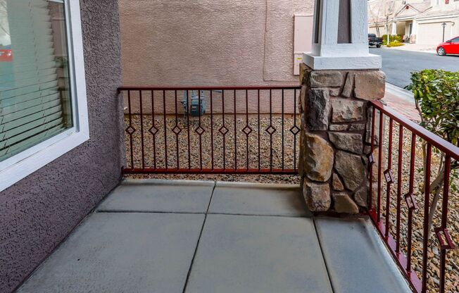 Great Southwest Home In Gated Community