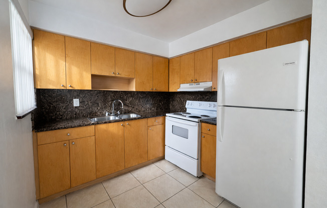 3500 Jackson St Hollywood, FL 33021