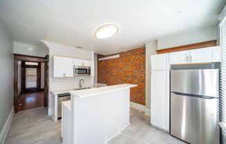 85 W 1 AVE