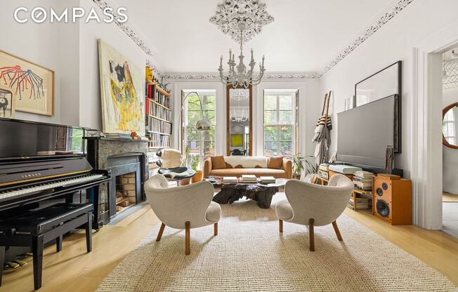 298 STATE ROAD ST TOWNHOUSE