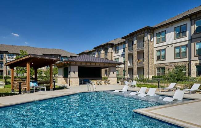 ONE, TWO AND THREE BEDROOM APARTMENTS AND TOWNHOMES IN FORT WORTH