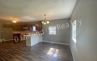 3 beds, 1.5 baths, $1,000