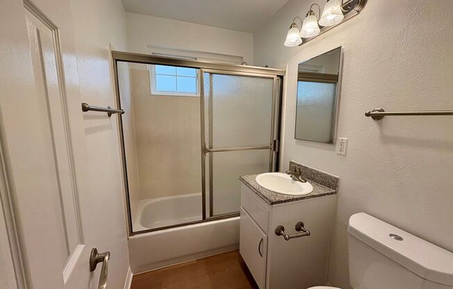 2 beds, 2 baths, 1,000 sqft, $2,915, Unit 227-68