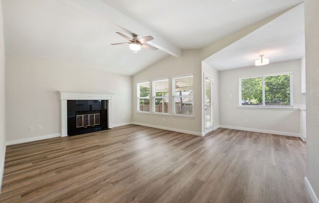 GREAT 3/2 HOME IN THE HEART OF NE AUSTIN!