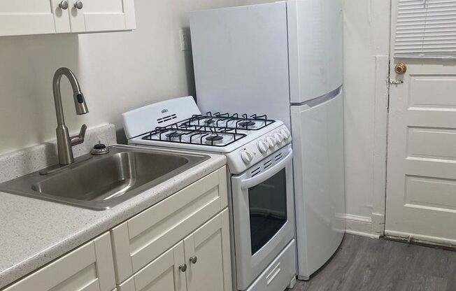 1 bed, 1 bath, 780 sqft, $1,695, Unit 424 #3