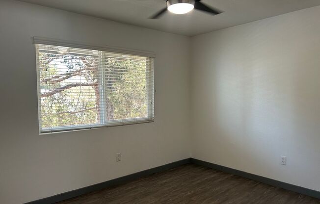 2 beds, 1 bath, 950 sqft, $2,930, Unit D004
