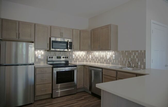 1 bed, 1 bath, 585 sqft, $1,195, Unit Unit 405