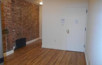 1 bed, 1 bath, $2,695, Unit 13