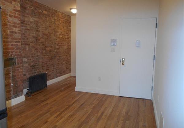 1 bed, 1 bath, $2,695, Unit 13