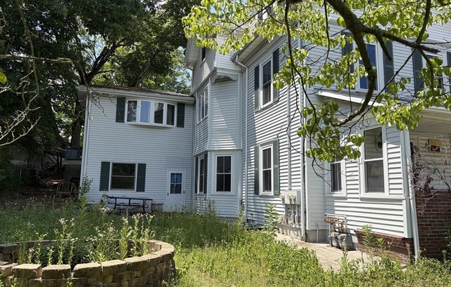 153 WALNUT ST