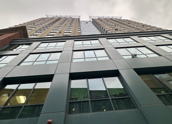 2 beds, 2 baths, 1,114 sqft, $4,200, Unit 2007