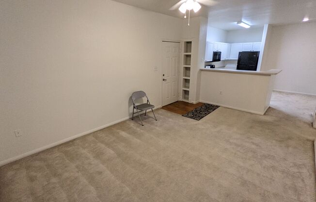1 bed, 1 bath, $1,250, Unit # 2296