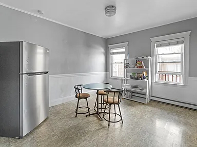 32 WOLCOTT ST