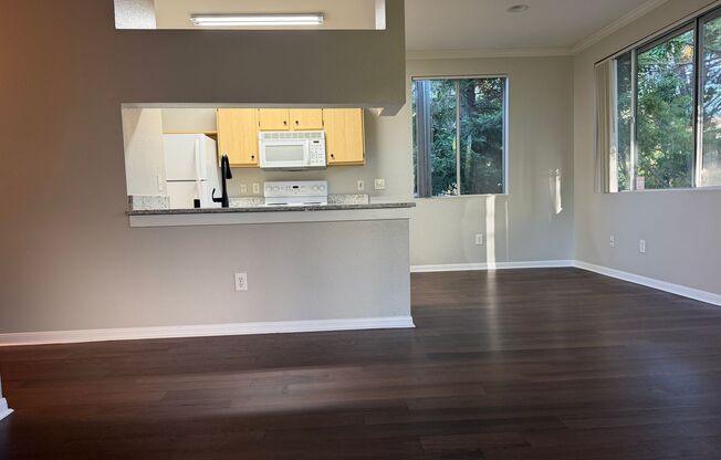 1 bed, 1 bath, $2,100, Unit # 722