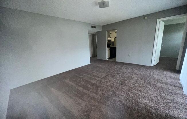 Spacious 3 Bed/2 Bath Condo on Las Palmas at Sand Lake, Orlando