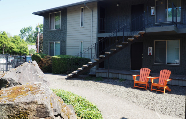 386-01 Harrison Court Corvallis LLC