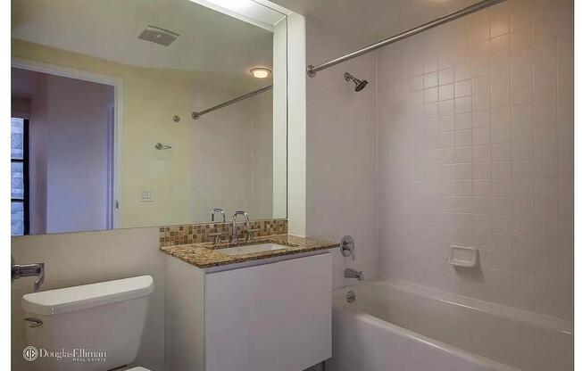 1 bed, 1 bath, 706 sqft, $3,495, Unit 9B