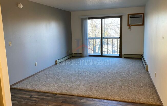 2 beds, 1 bath, 1,000 sqft, $850, Unit 19