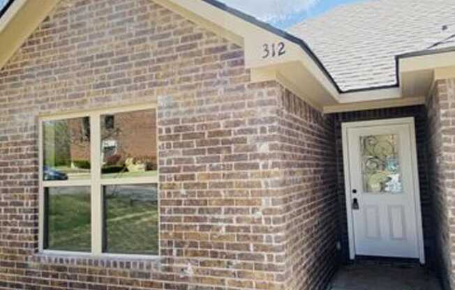 312 W HERON ST