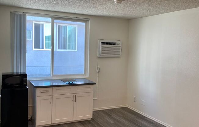 Studio, , 450 sqft, $1,225