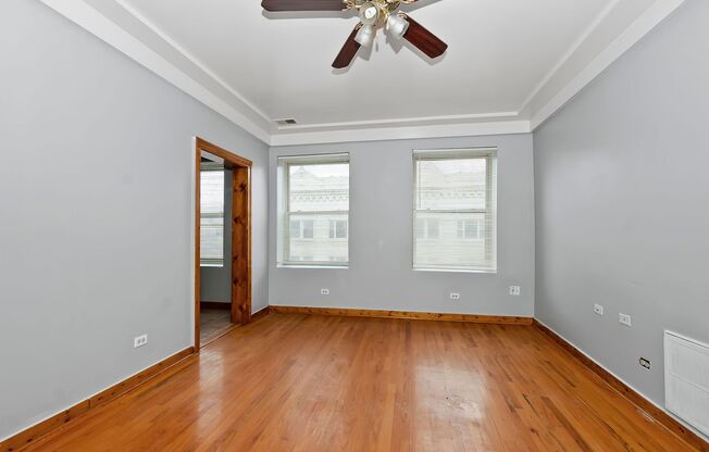 6237-45 Kedzie