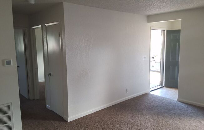 2 beds, 1 bath, 968 sqft, $1,325, Unit 1632-112