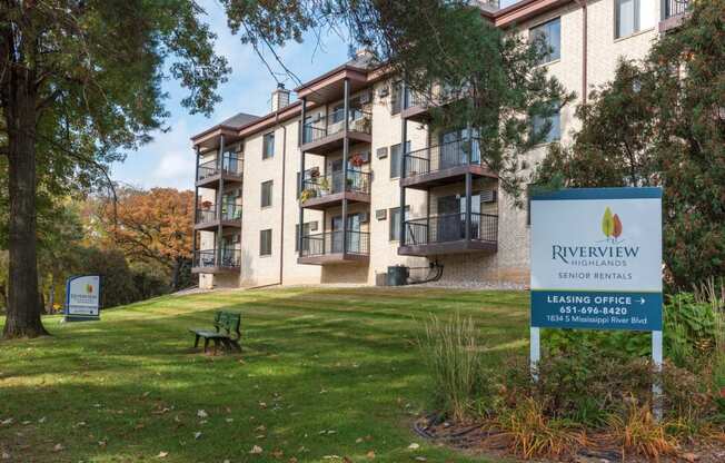 senior 55 plus living at Riverview Highlands in St Paul
