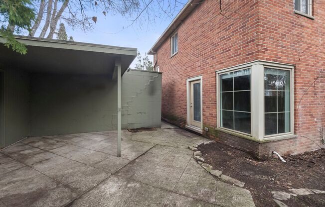 2 beds, 1.5 baths, 1,650 sqft, $2,480, Unit 1037