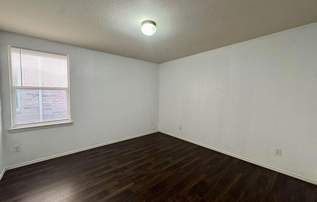 3 Bedroom 2 bath home in Frisco