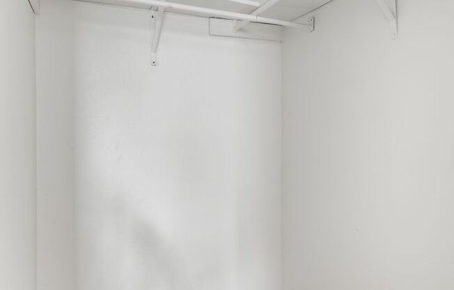 1 bed, 1 bath, 663 sqft, $1,349, Unit 200 Brothers Blvd #7204