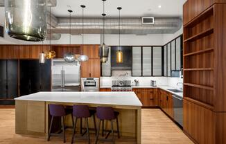 363 GREENWICH ST