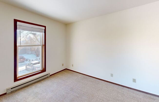 2 beds, 1 bath, 965 sqft, $1,675, Unit 7740CG